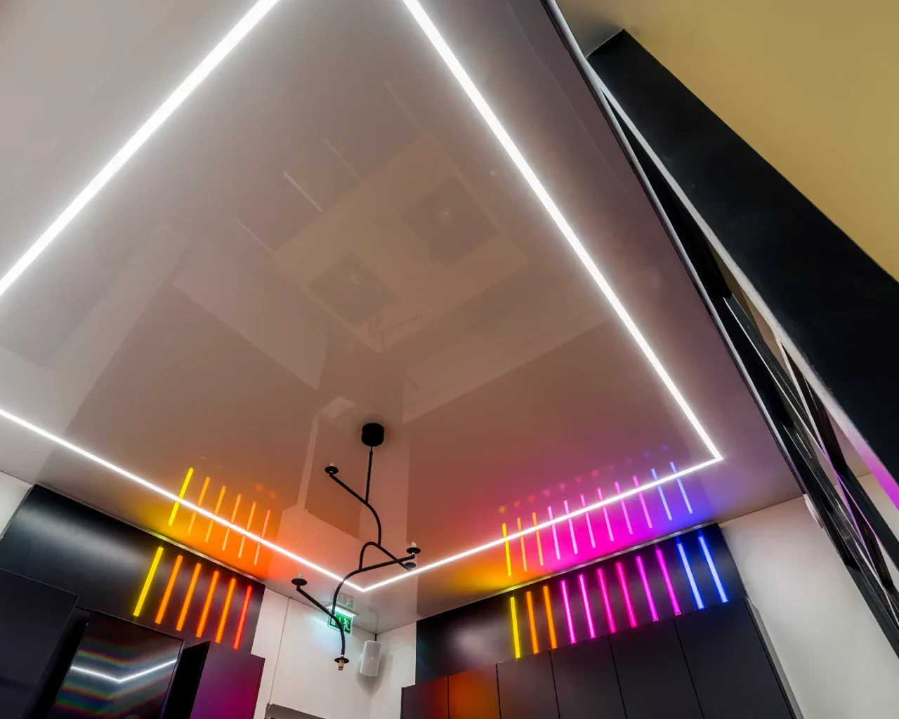 blizgios-itempiamos-lubos-infiniline-itempiamos-lubos-su-apsvietimu-intempa-uab