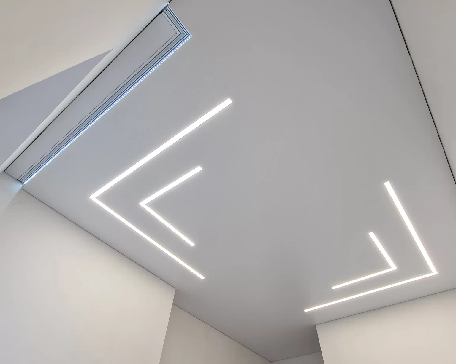 satinines-itempiamos-lubos-infiniline-itempiamu-lubu-kaina-uab-intempa